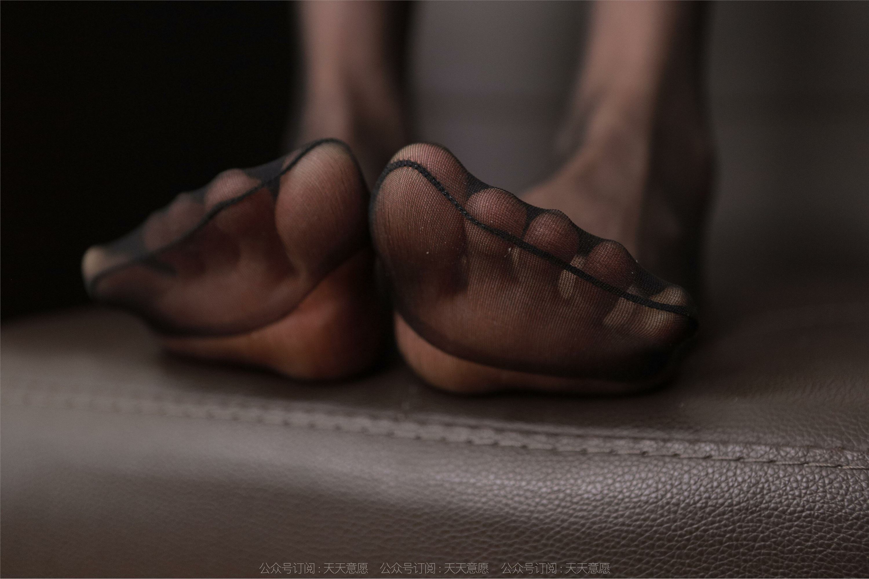 IESS异思趣向 2022.03.18 丝享家1032：团团《黑丝职业装》